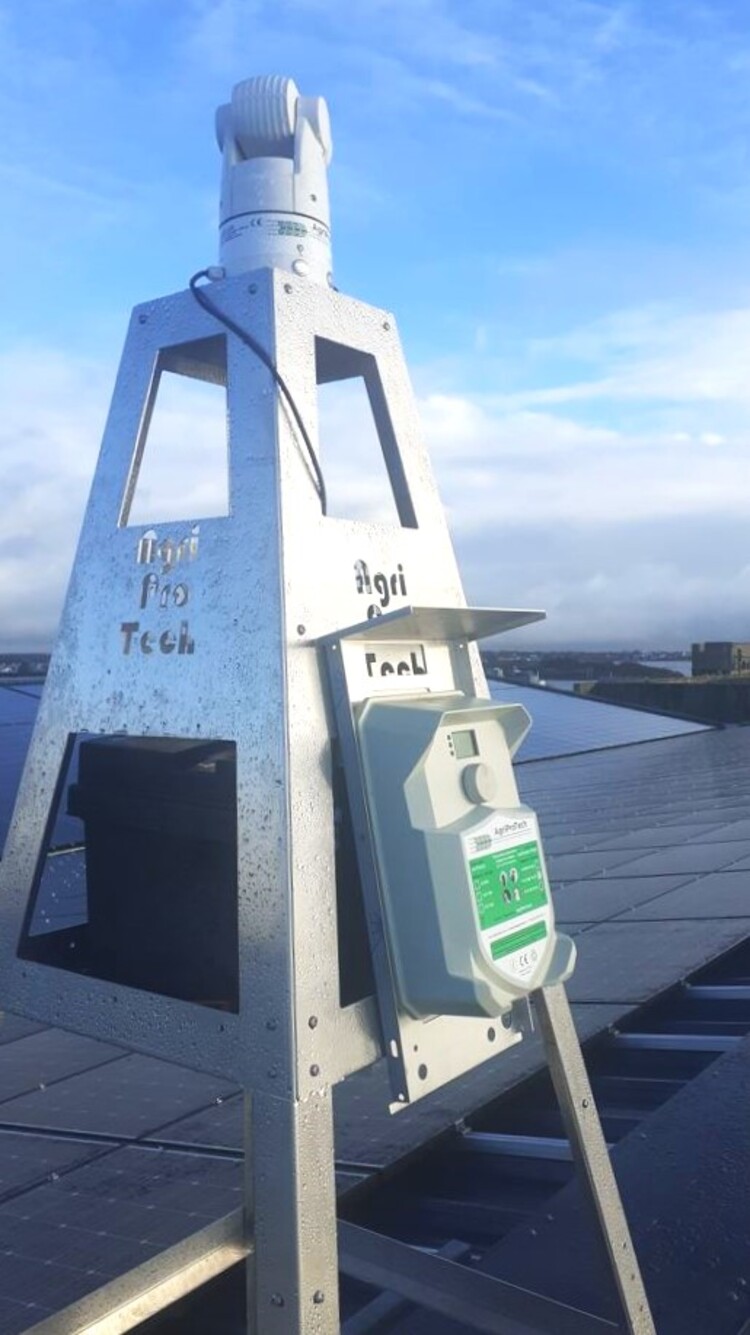 XSEA roof - Laser Installation - Bird Control Solutions